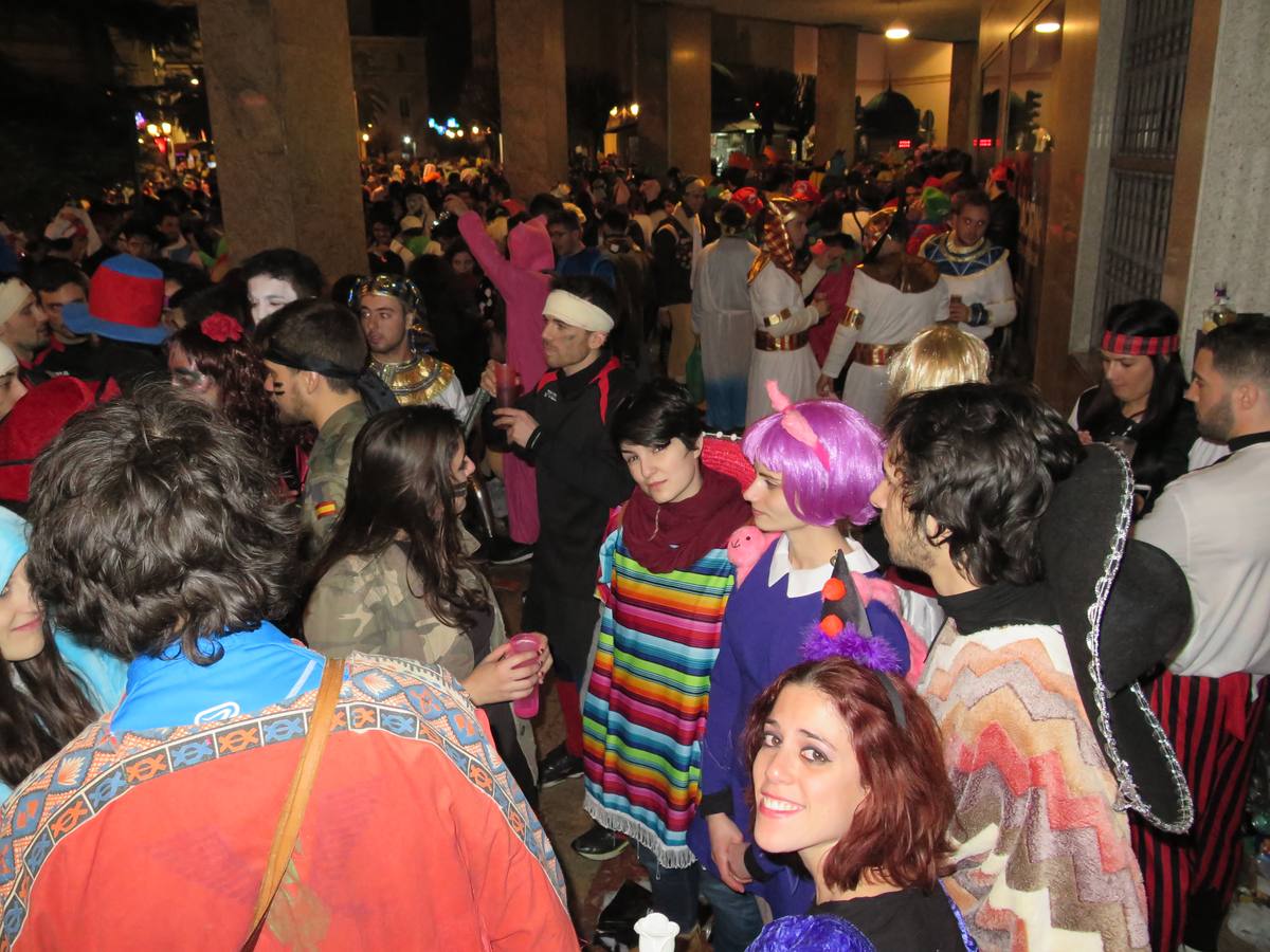 Noche de sábado de Carnaval en Badajoz