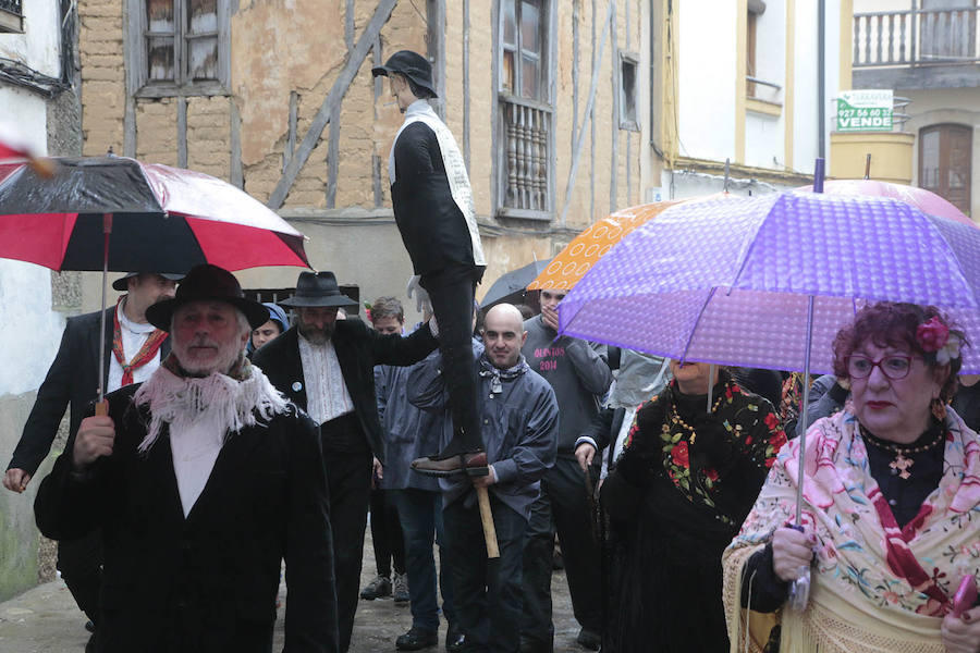 Villanueva jalea la muerte de Peropalo