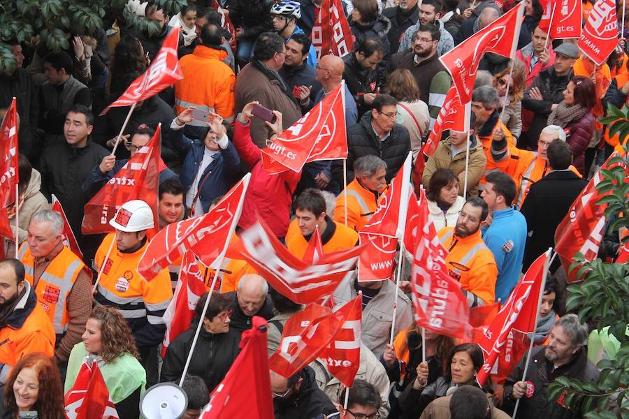 Concentración contra el cierre de la mina Aguablanca en Monesterio