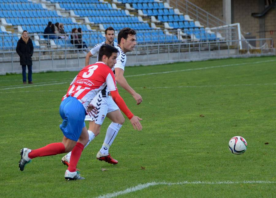 El CD Badajoz se impone al Don Benito