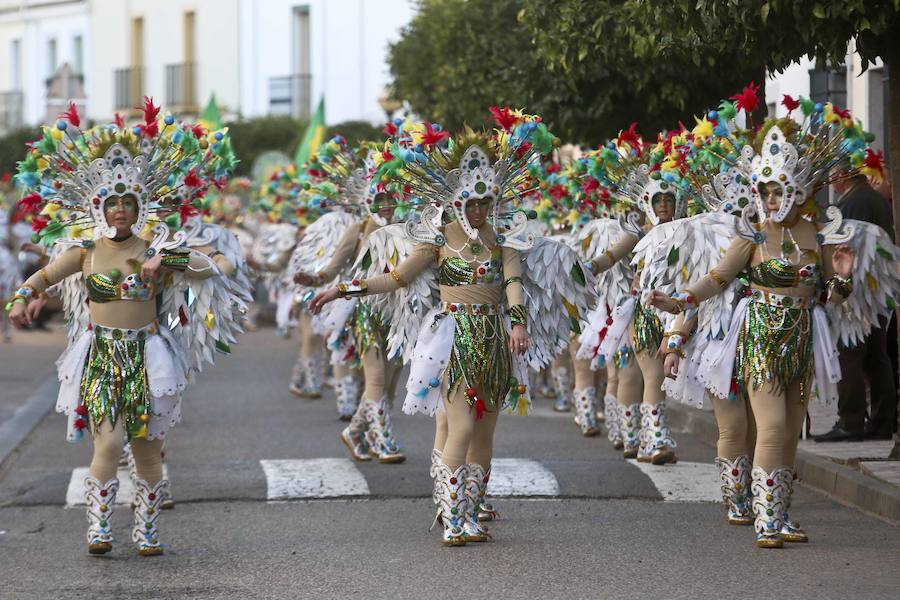 La Garrovilla baila a ritmo de Carnaval