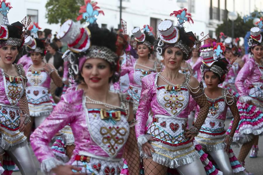 La Garrovilla baila a ritmo de Carnaval