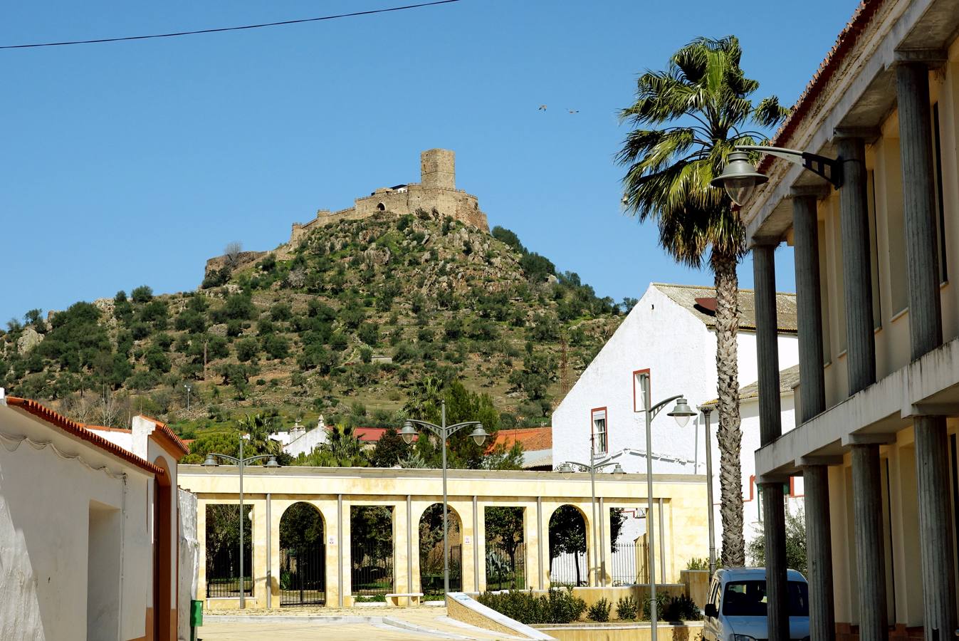 Alconchel, a los pies del castillo de Miraflores