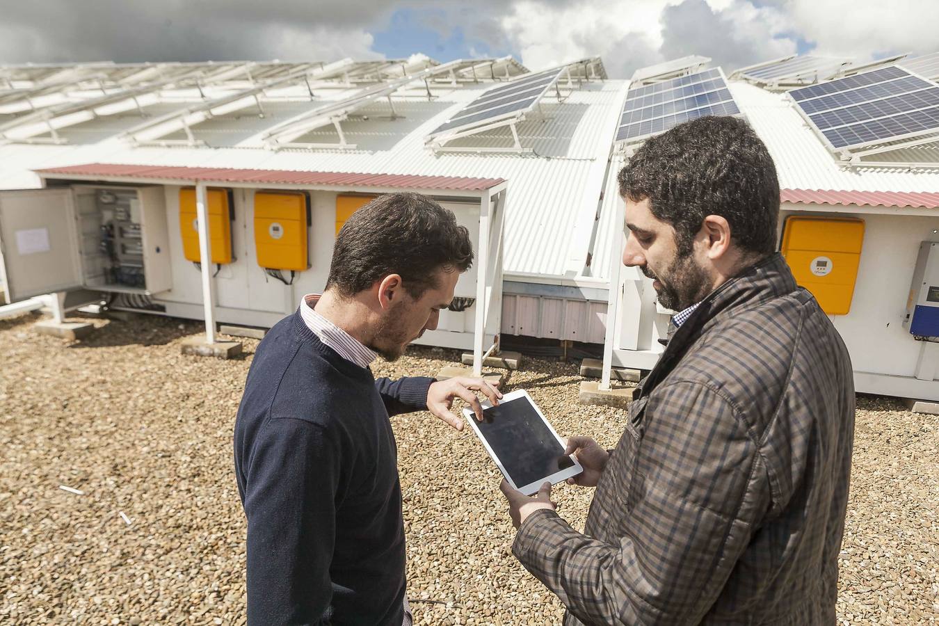 ¿Cómo controlar una fotovoltaica desde la ‘tablet’?