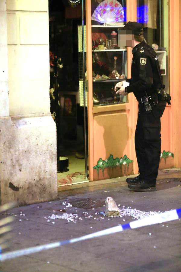 Apuñalada una mujer en plena calle en Valencia