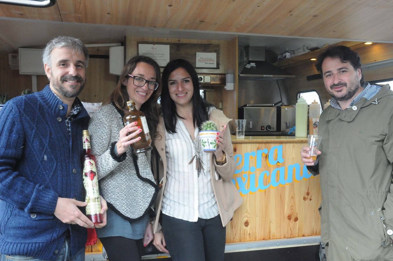 Viernes, 13 de mayo:  Quince camiones de comida callejera y cerveza artesana llegaron a Mérida para inaugurar el Food Truck Festival. Fotografía: Brígido Fernández