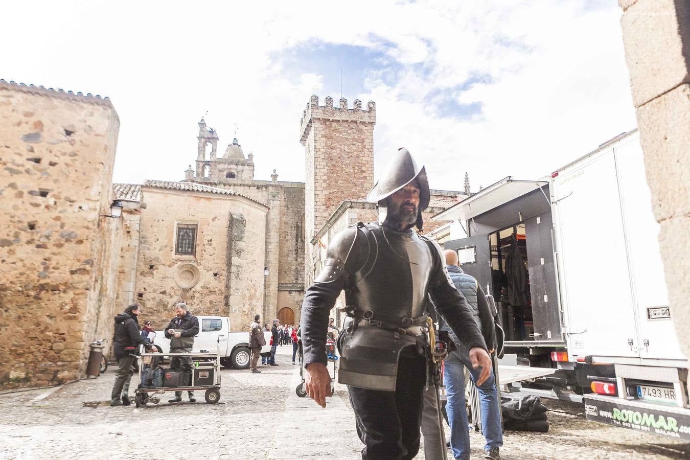 Martes, 10 de mayo. Comienza el rodaje del capítulo piloto de 'Still Star Crossed', serie basada 'Romeo y Julieta' en Cáceres Fotografías: Jorge Rey