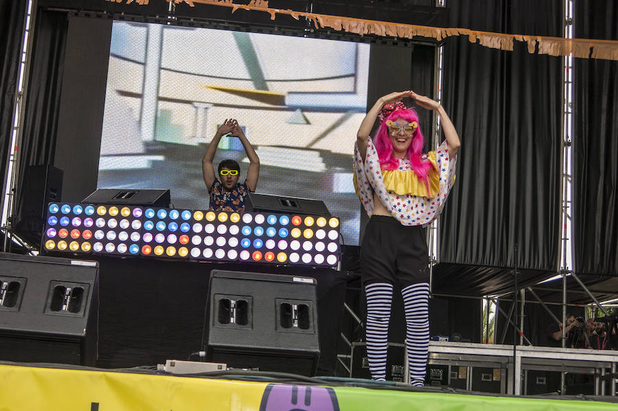 Los Palomos toman las calles de Badajoz