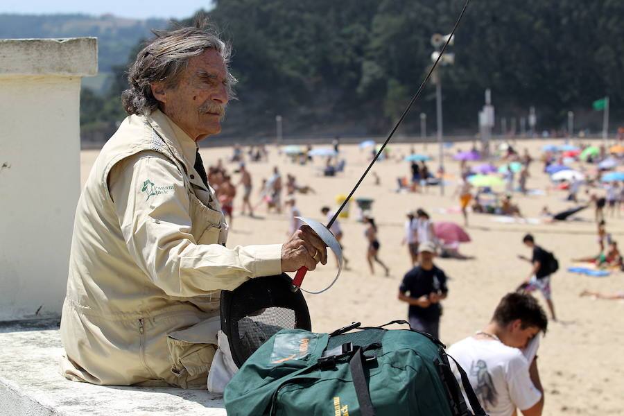 Viernes, 20 de abril: Miguel de la Quadra-Salcedo, el reportero, impulsor de la 'Ruta Quetzal', falleció a los 84 años en Madrid. Fotografía: Agencias