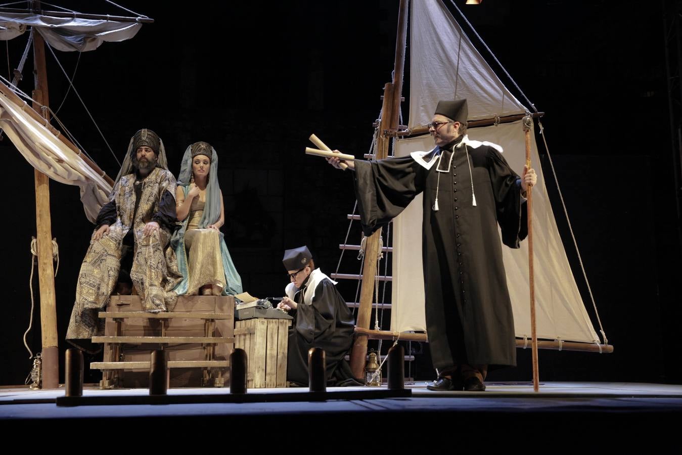 Jueves, 9 de junio: Representación de la primera obra de teatro titulada 'Comedias de enredo' dentro del Festival de Teatro Clásico de Cáceres en la Plaza de San Jorge. Fotografía: Lorenzo Cordero