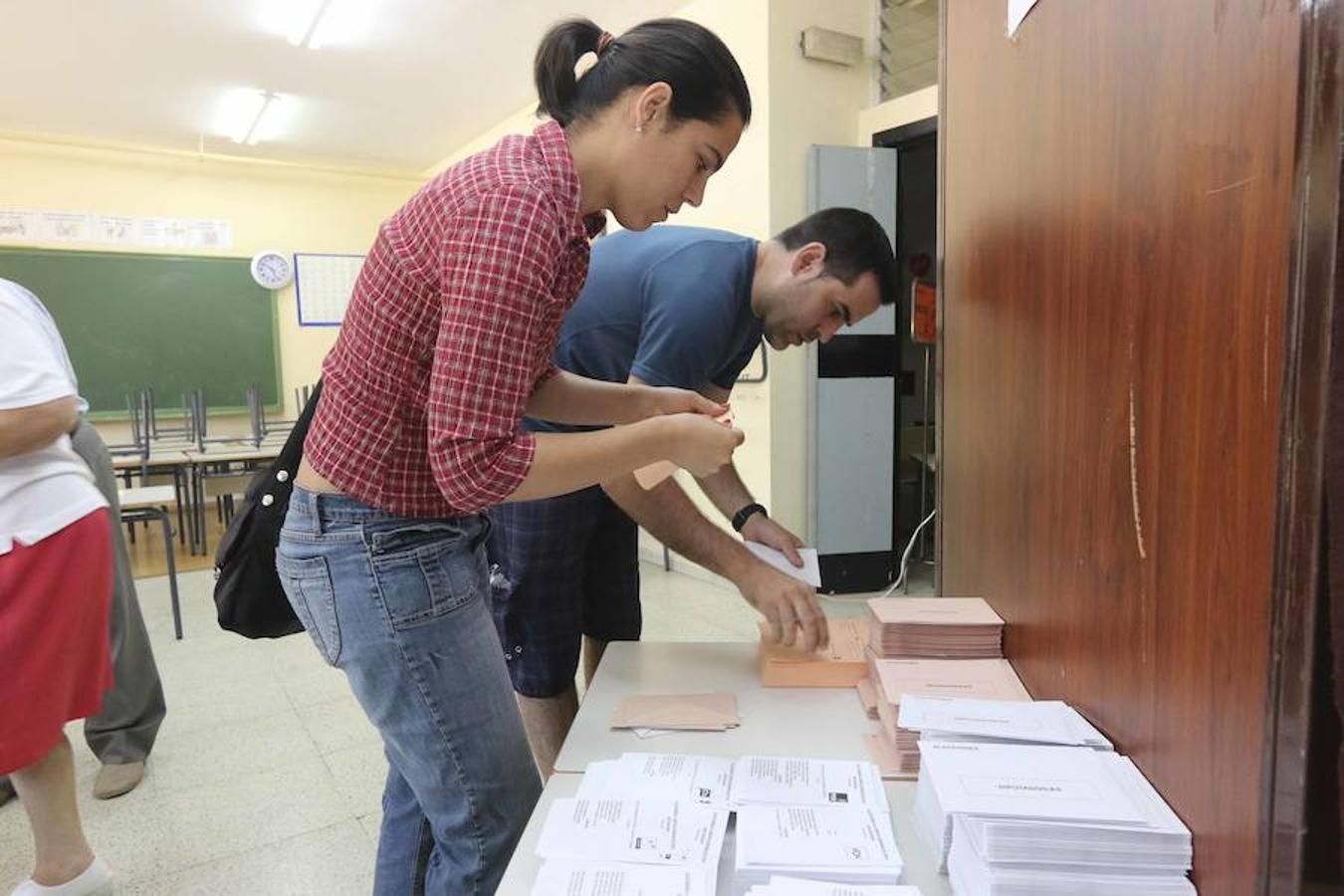 Ambiente de un colegio electoral en Mérida. Foto: JM Romero