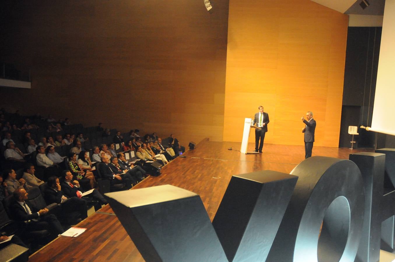 La tercera edición de HOYAGRO se presenta en Don Benito