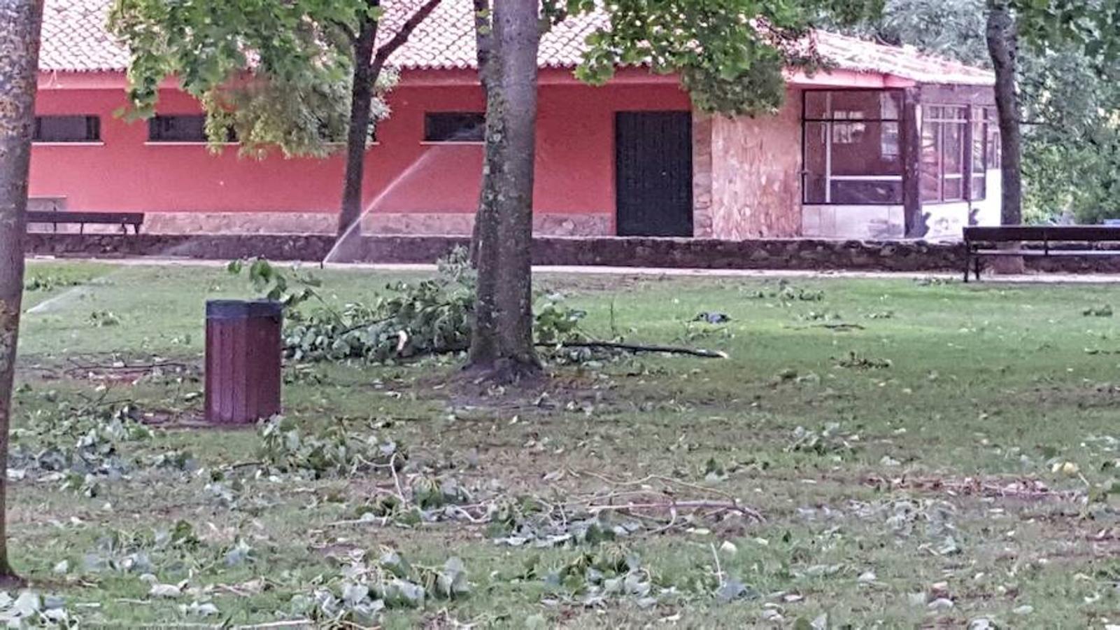 Una fuerte tormenta provoca el caos en Plasencia