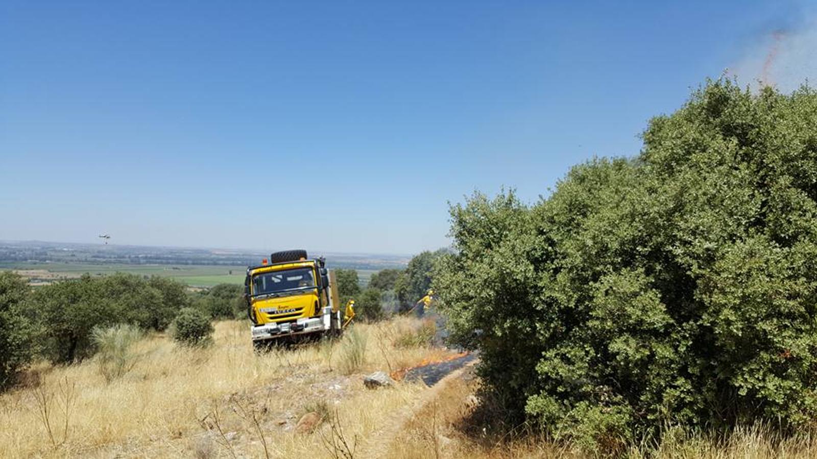 Declarado un incendio en Arroyo de San Serván sin peligro para la población