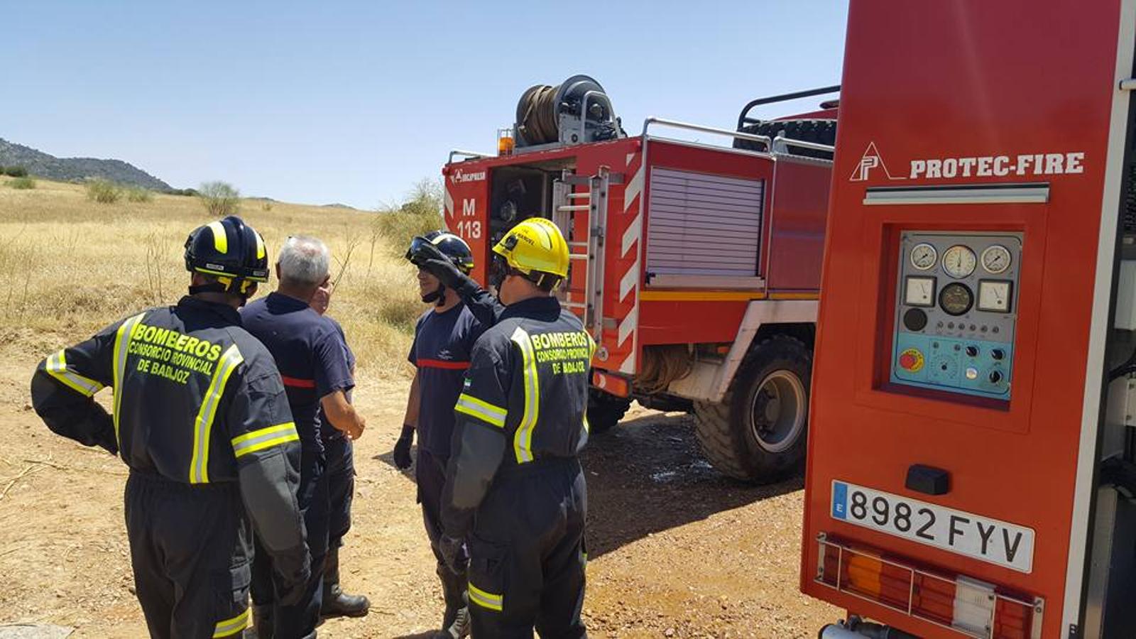 Declarado un incendio en Arroyo de San Serván sin peligro para la población