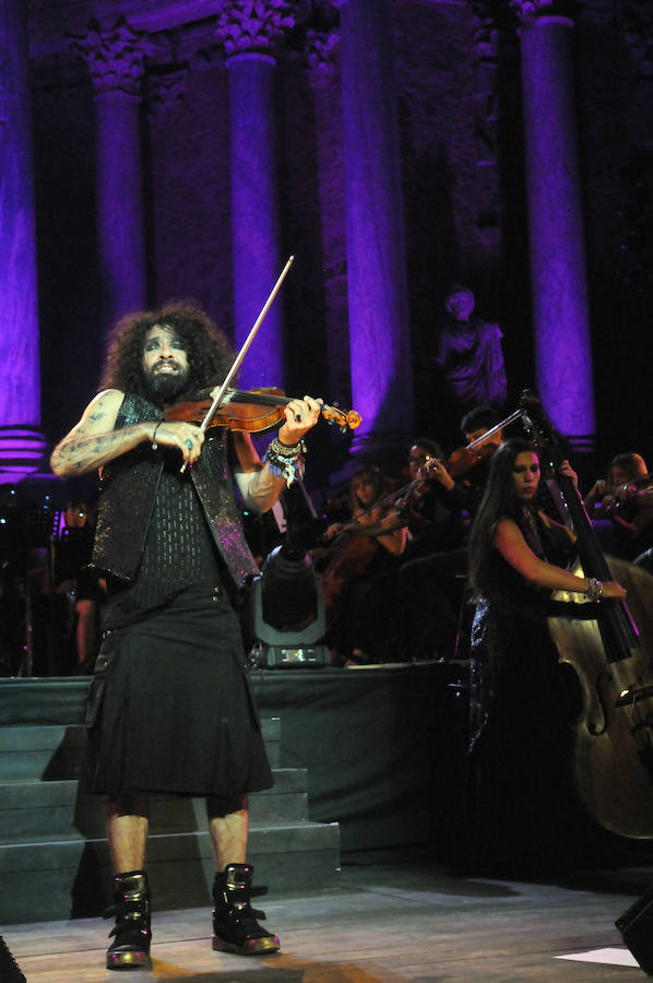 El violinista Ara Malikian conquista el Teatro Romano