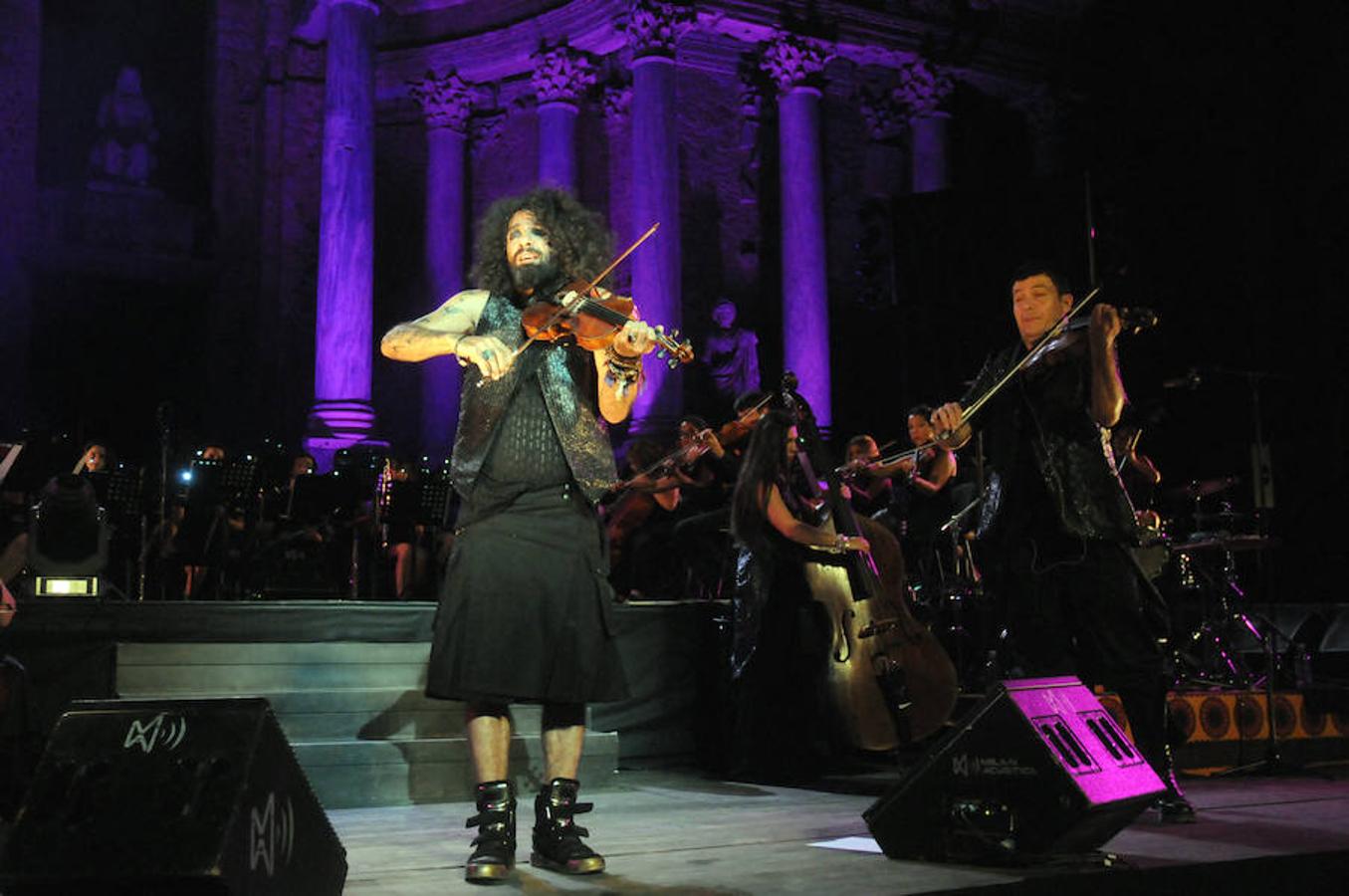 El violinista Ara Malikian conquista el Teatro Romano