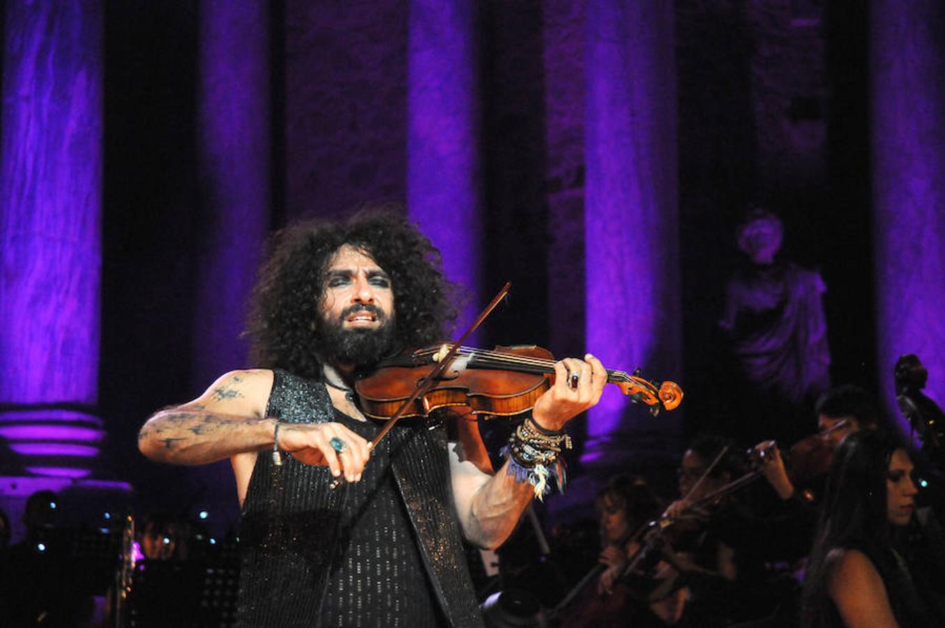 El violinista Ara Malikian conquista el Teatro Romano