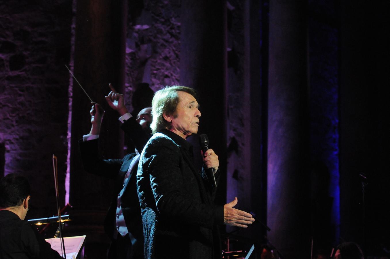 Raphael llenó el Teatro Romano