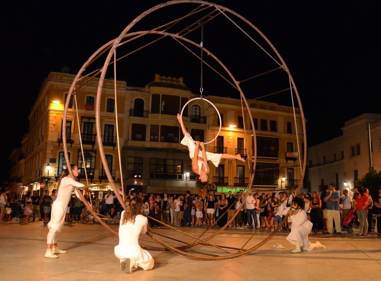 Sábado, 3 de septiembre: Sexta edición de la Noche en Blanco en Badajoz. Fotografía: Casimiro Moreno