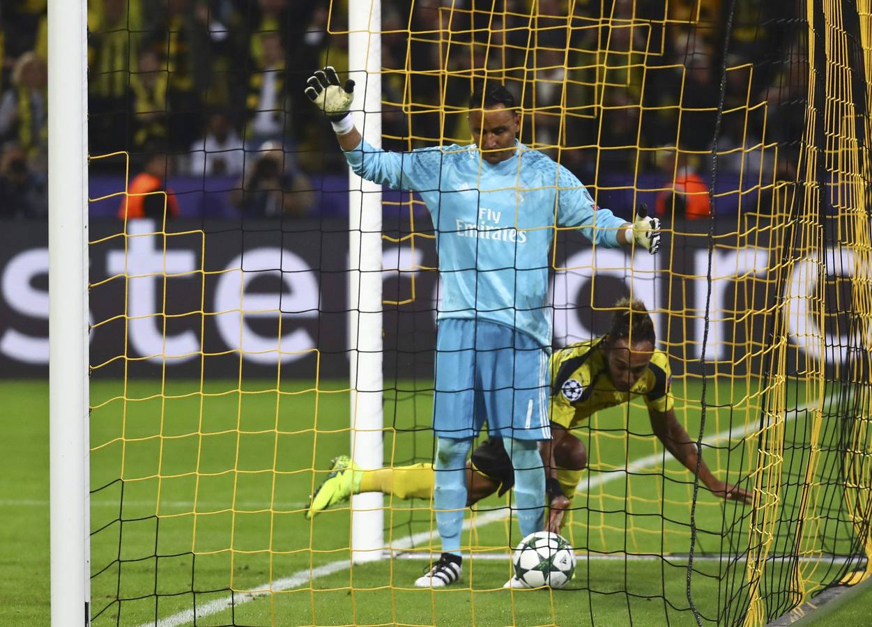 Martes, 27 de septiembre: El Real Madrid volvió a pinchar en su tercer partido consecutivo al empatar a dos con el Bosussia de Dormunt en partido de Champions. Fotografía: Agencias