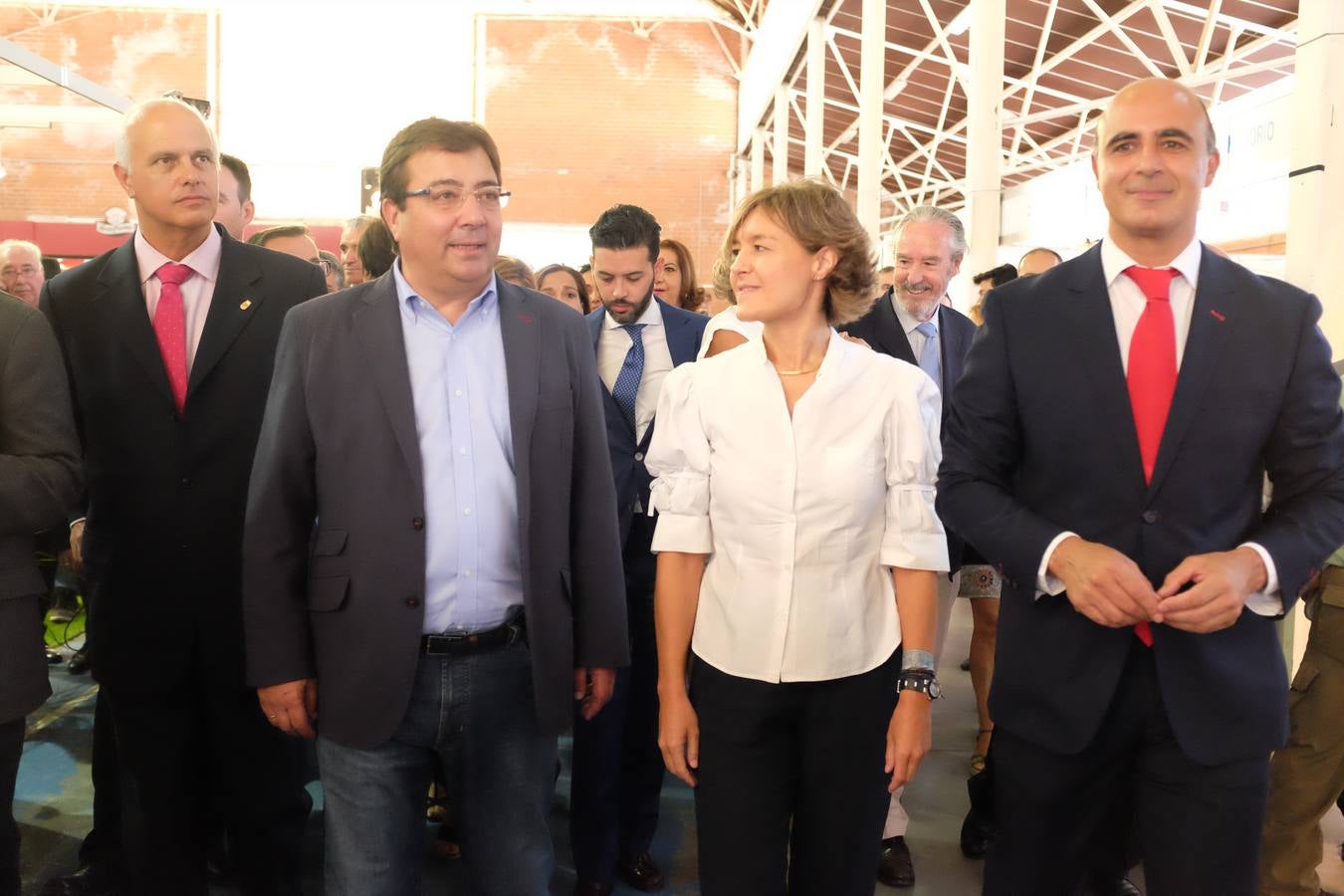 Jueves, 29 de septiembre: La ministra de Agricultura, Isabel García Tejerina, inauguró la Feria Internacional Ganadera de Zafra junto con el presidente de la Junta de Extremadura, Guillermo Fernández Vara. Fotografía: Verónica Conejo