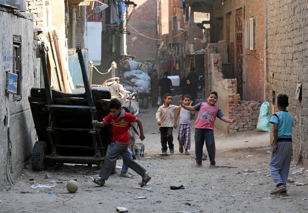 Un día en el barrio de Ezbet Jairallah en El Cairo