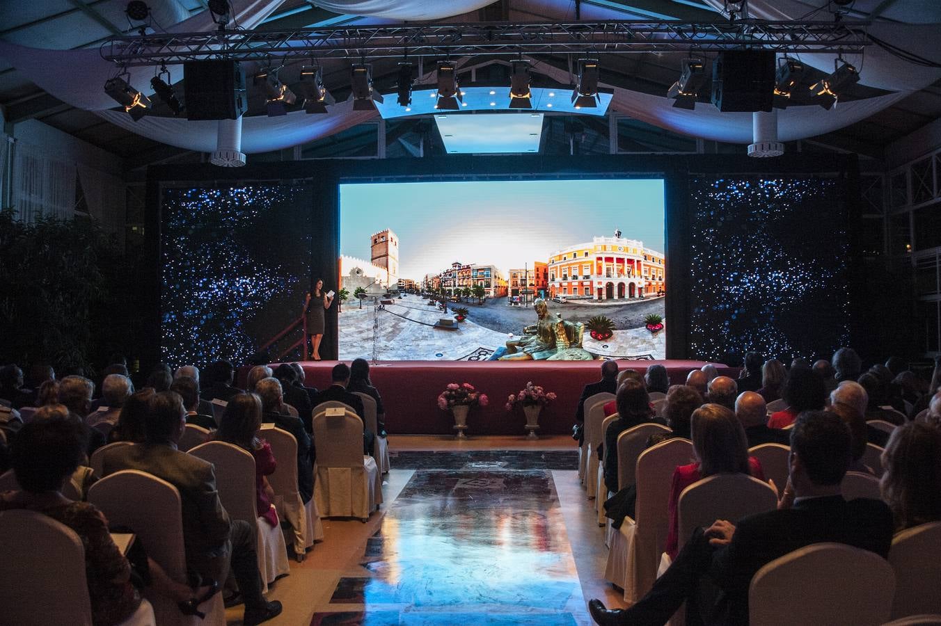Viernes, 21 de octubre: Noche de gala en el Palacio de Crital del Hotel Río de Badajoz en el que se fallaron los premios Ciudad de Badajoz 2016 de Fotografía, Pintura, Escultura, Novela, Poesía y Periodismo. Fotografías: Pakopí.