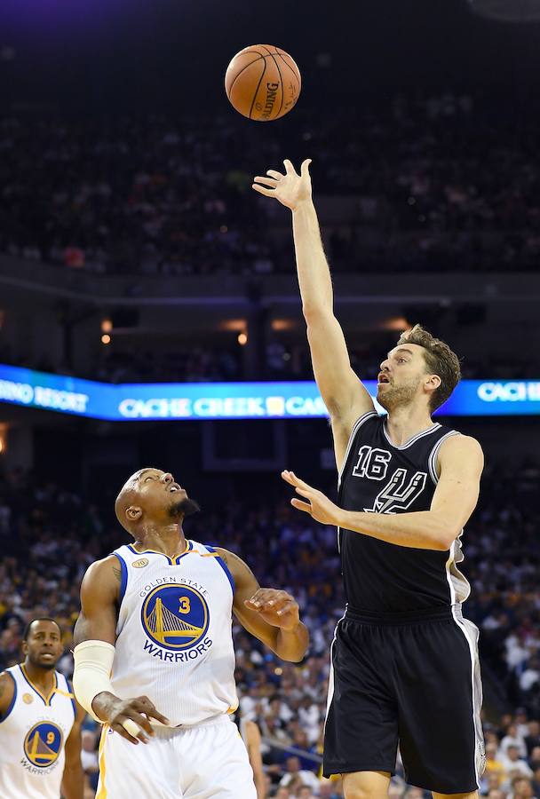 Debut de Pau Gasol con los Spurs