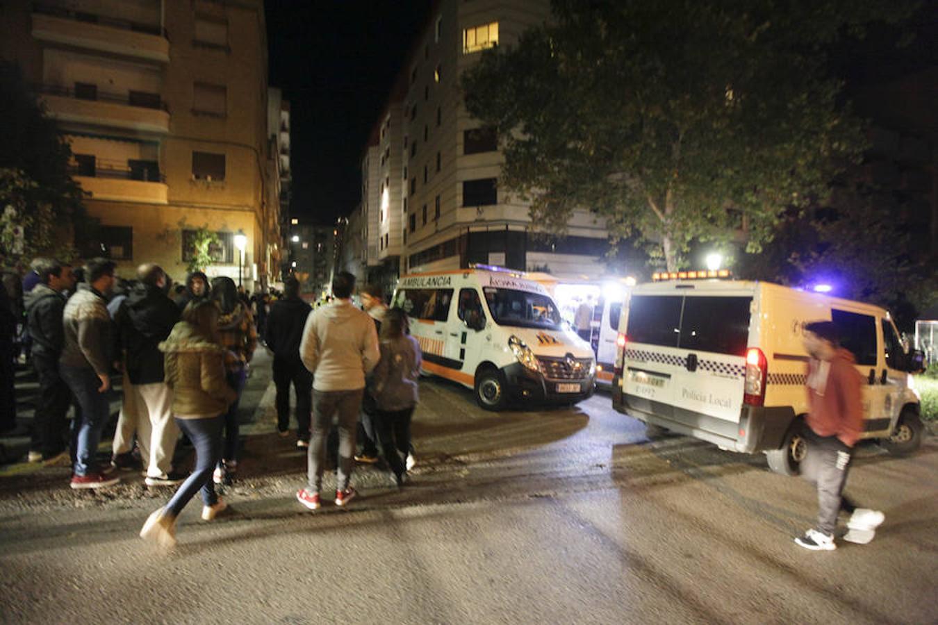 Un muerto y 13 heridos por la explosión en un edificio del centro de Cáceres