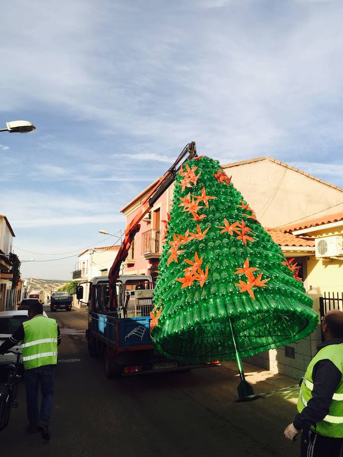 Navidades &#039;recicladas&#039; en Entrín Bajo