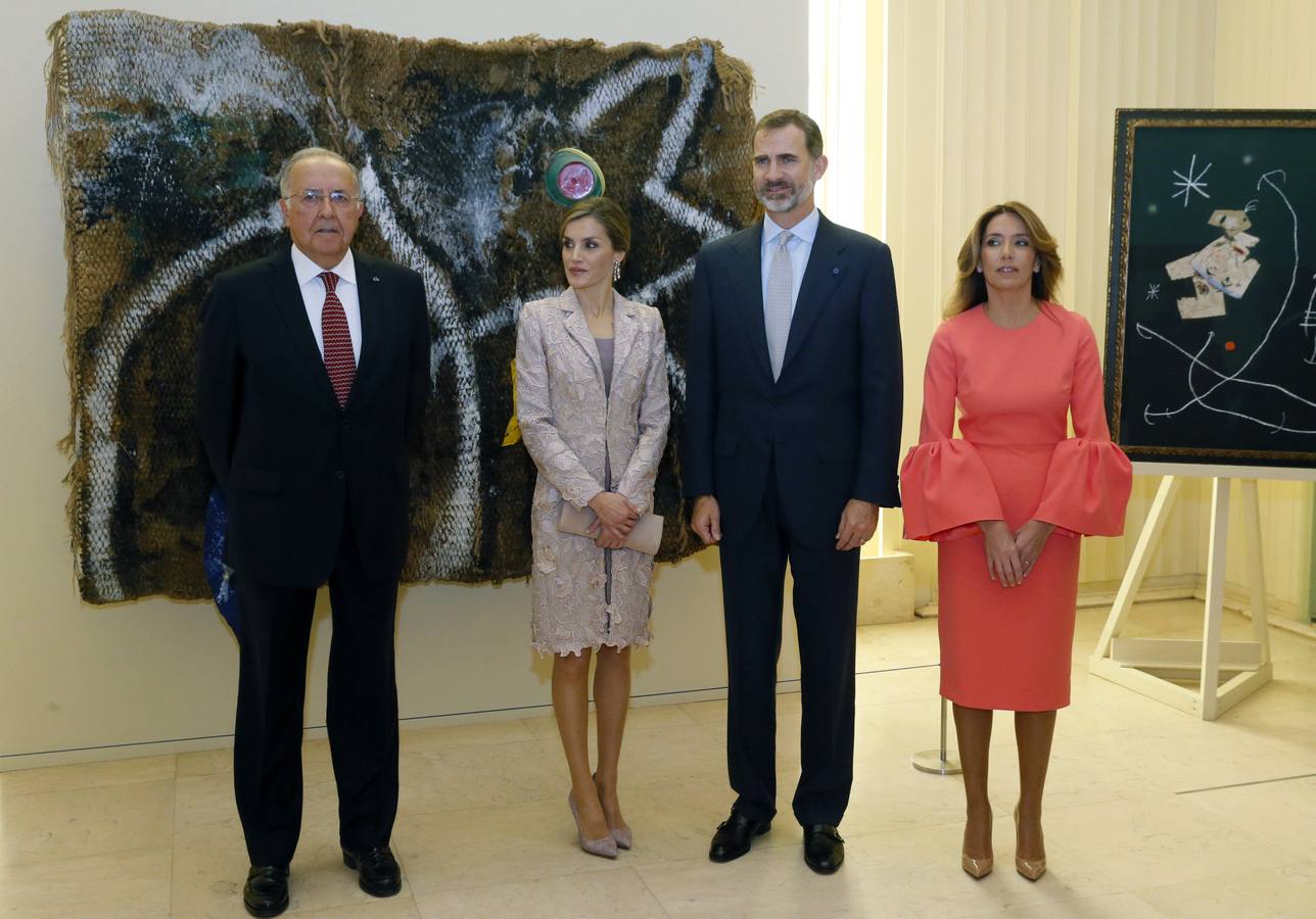 Lunes, 28 de noviembre: Los reyes de España Felipe VI y Letizia comenzaron la visita de Estado a Portugal que les llevó a las históricas ciudades de Oporto, Guimaraes y Lisboa. Fotografías: Otavio Passos