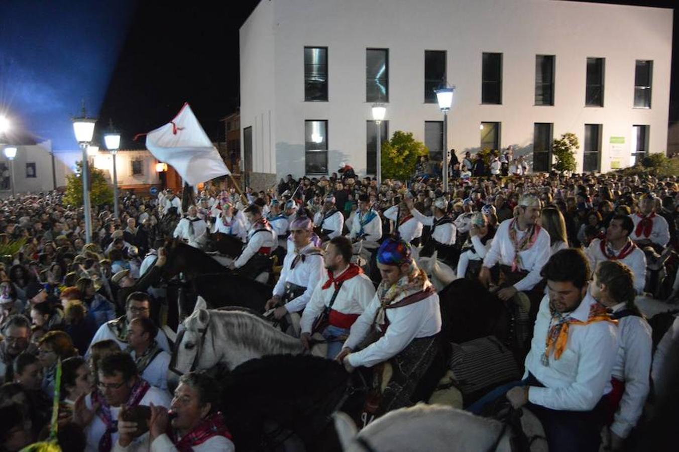 Alegría colectiva en Pela en honor a San Antón