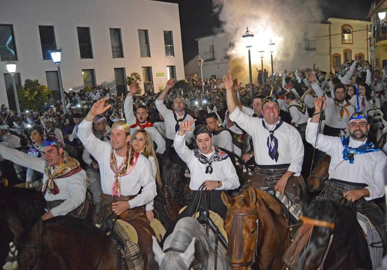 Alegría colectiva en Pela en honor a San Antón