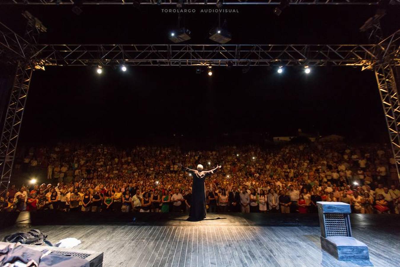 Festival de Teatro de Alcántara. La Galería de Carlos V del Conventual de San Benito de Alcántara es el escenario de este festival que reúne a algunas de las compañías más importantes del panorama nacional.