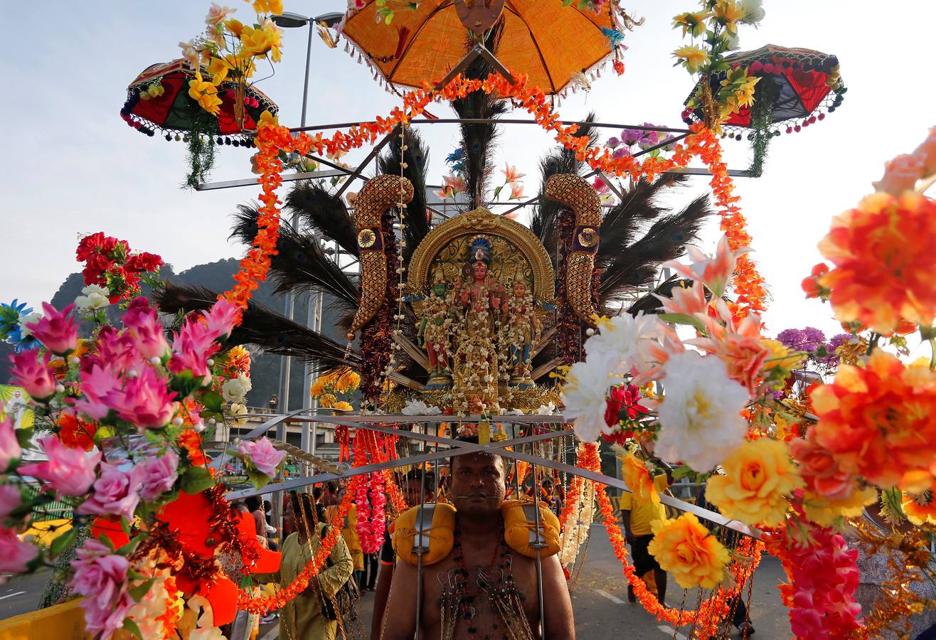 Los hindúes de Singapur celebran el Thaipusam con devoción