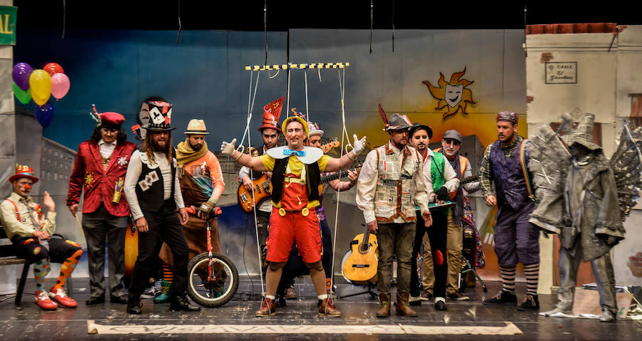 Tienen momentos de mucha calidad con los acordes que forman con sus voces y tiene mucho mérito presentar 20 minutos de música origina