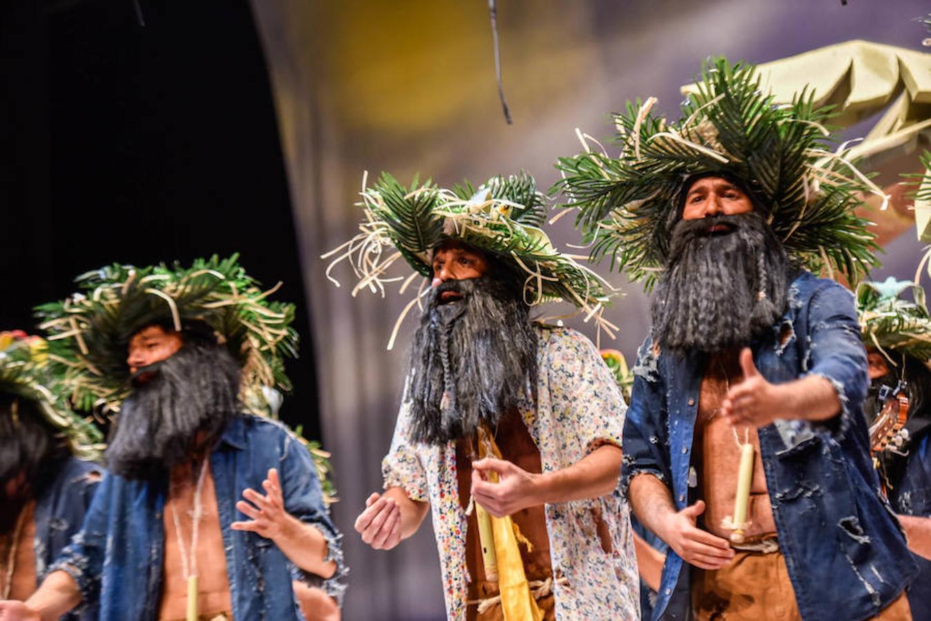 Sorprendieron al público con un pasodoble a Manuela Chavero.
