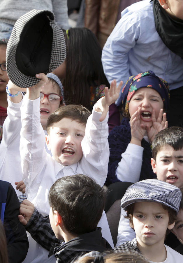 Lavanderas y aguadores, en la quema del Pelele