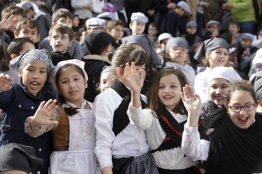 Lavanderas y aguadores, en la quema del Pelele
