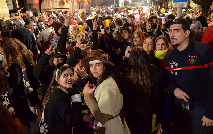 Ambiente nocturno en el sábado de Carnaval