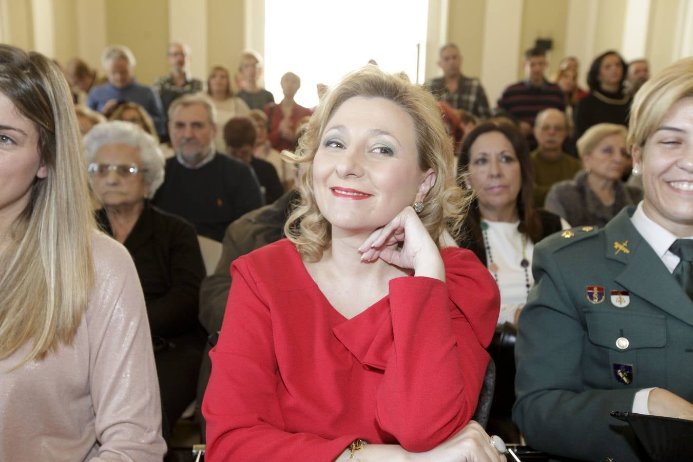 Cáceres homenajea a ocho mujeres