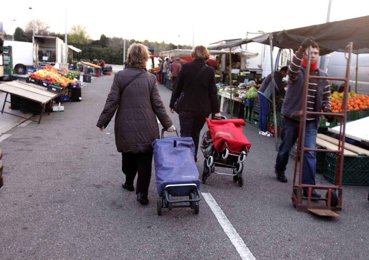 Amanecer en el mercado franco
