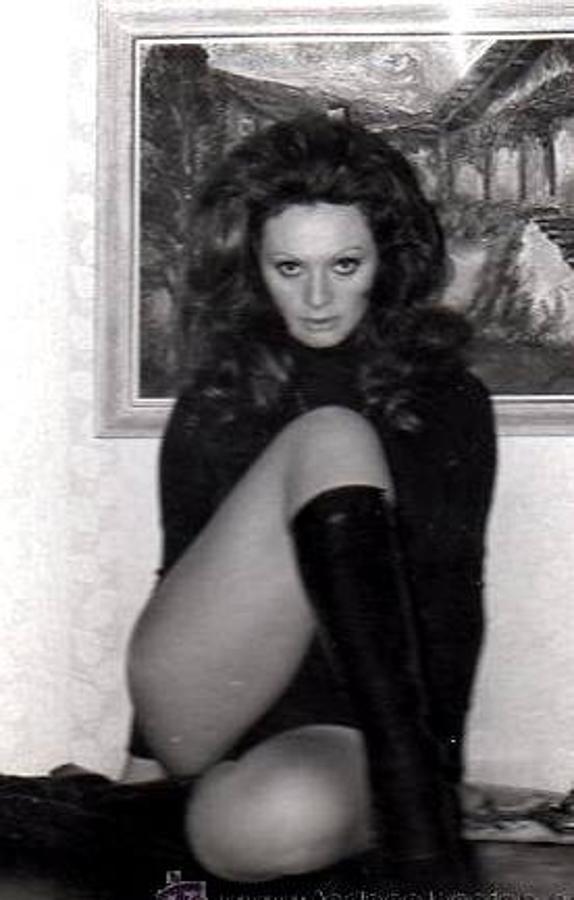 Perla Cristal interpretó la obra 'La Maja Desnuda' de Cáceres