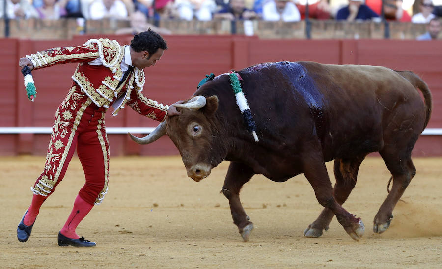 Magistral lección de toreo de Ferrera en Sevilla