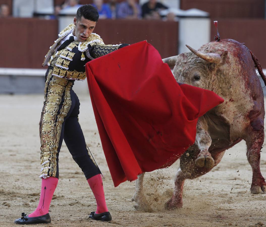 Alejandro Talavante, operado de una cornada en la pierna derecha