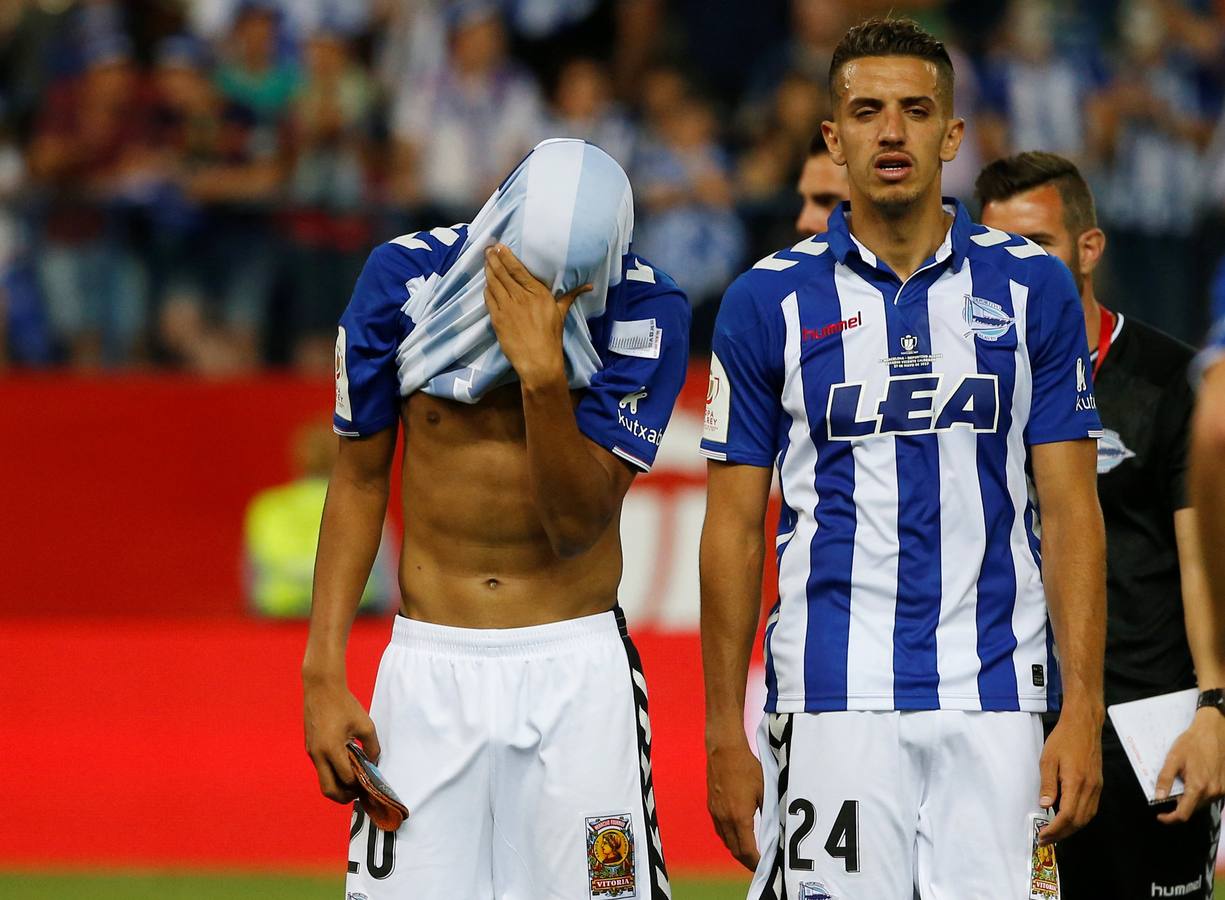 Sábado, 27 de mayo: El FC Barcelona se proclamó campeón de la copa del Rey al derrotar al Alavés por tres tantos a uno. Fotografía: EFE