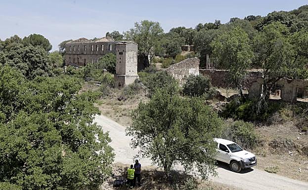 Antiguas instalaciones de la mina San José, en el yacimiento que ahora se quiere reabrir. 