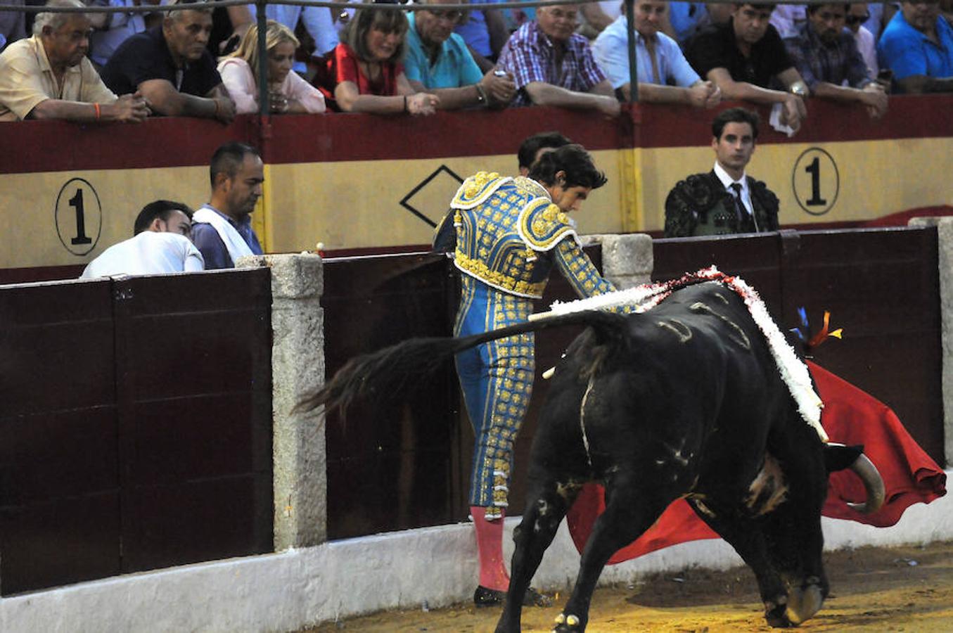 Juan José Padilla cortó dos orejas y rabo en su segundo toro.