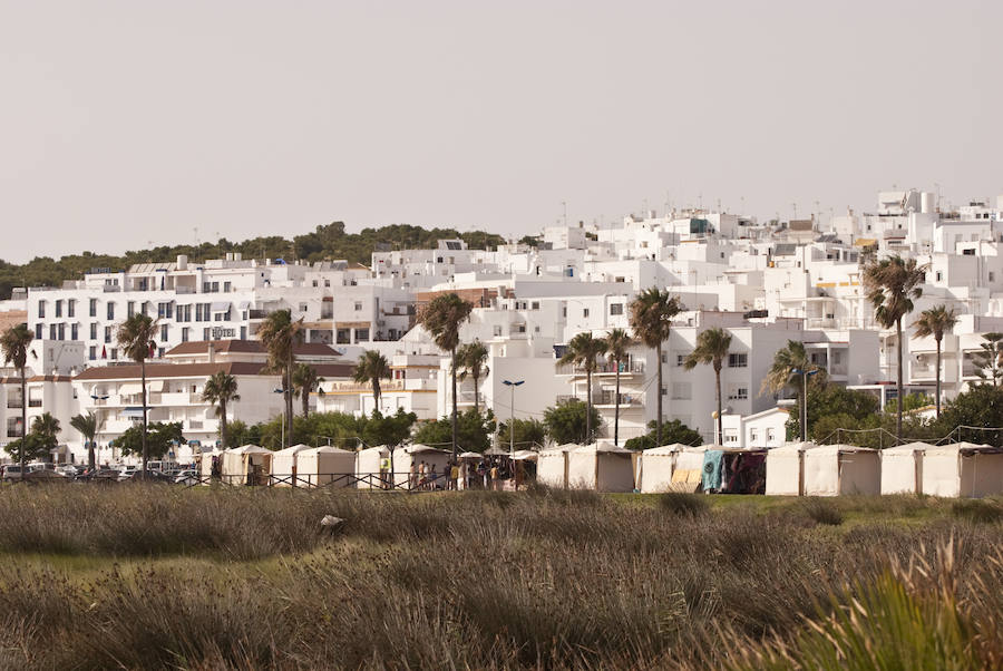 Panorámica de Conil de la Frontera, vista desde su playa más conocida, la de Los Bateles :: ARMERO